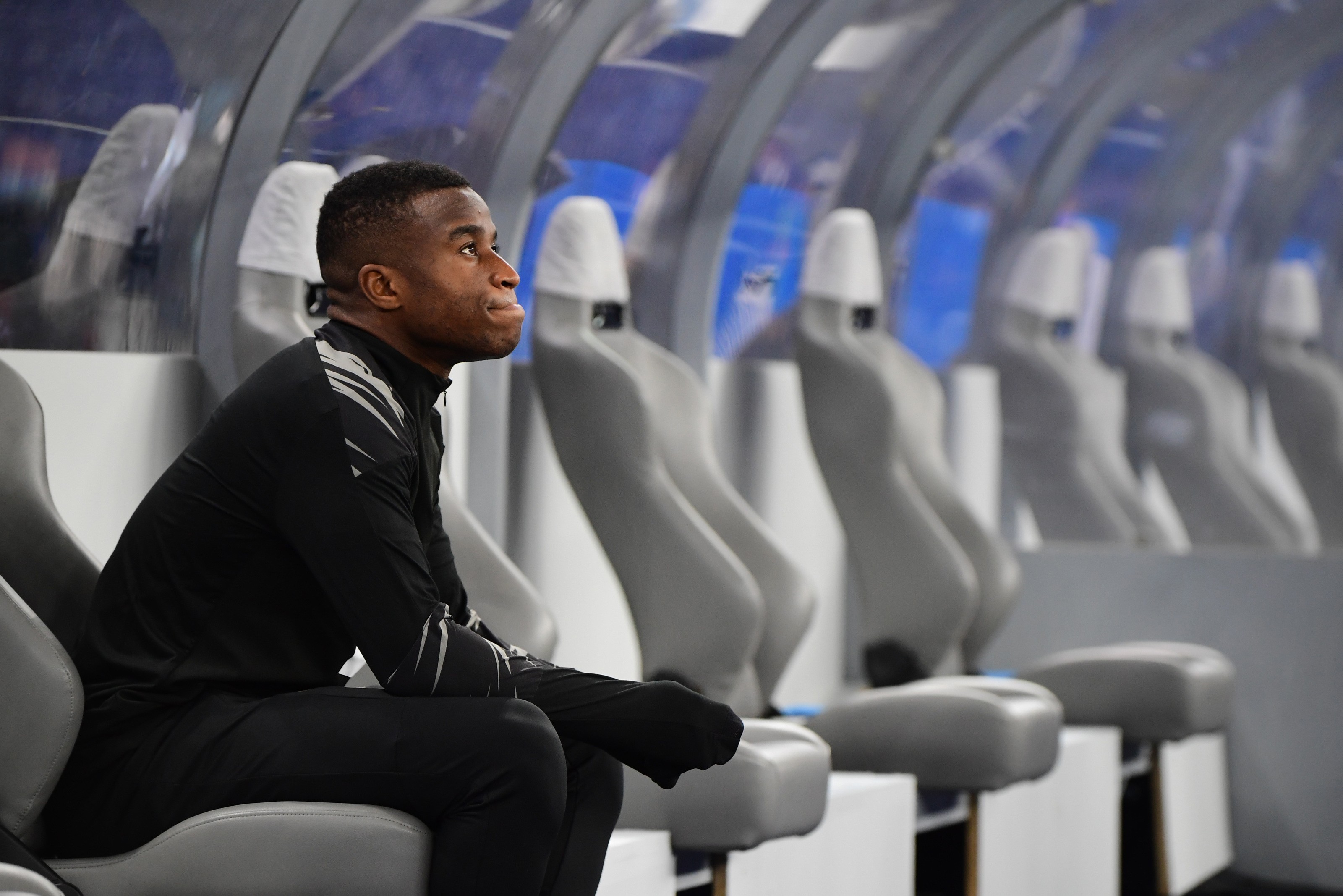 电竞投注-关于冲刺阶段广州队调整名单以备德国杯，状态回暖环节打磨，目标明确，年轻球员得到机会的信息