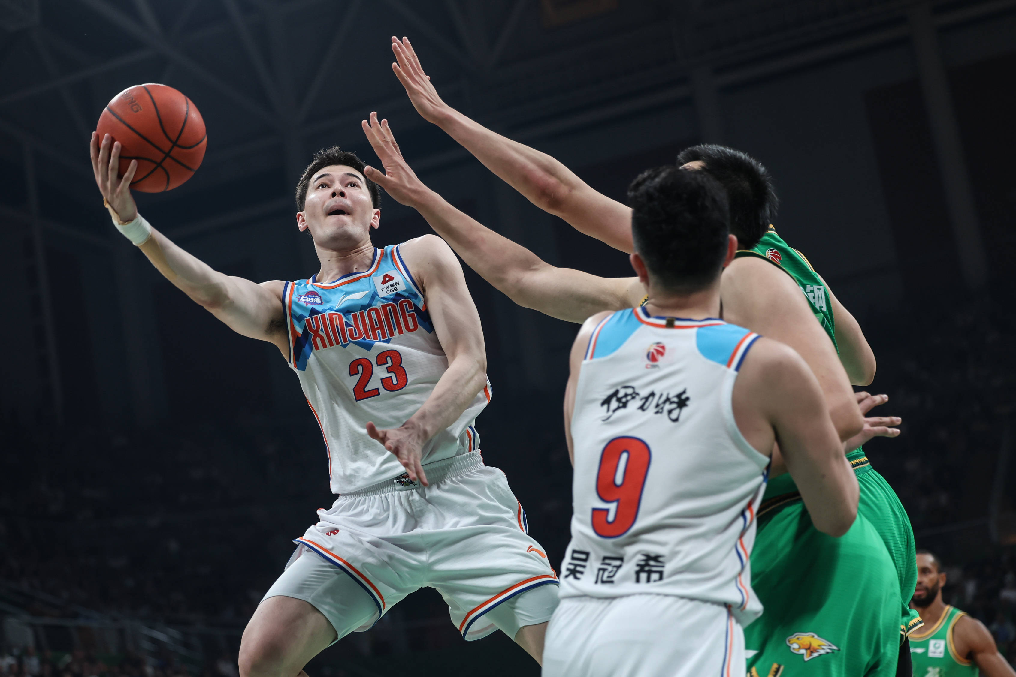 关于国际比赛日CBA季后赛焦点战，纽约尼克斯再遭质疑，质疑声仍在，赛季目标并未改变的信息